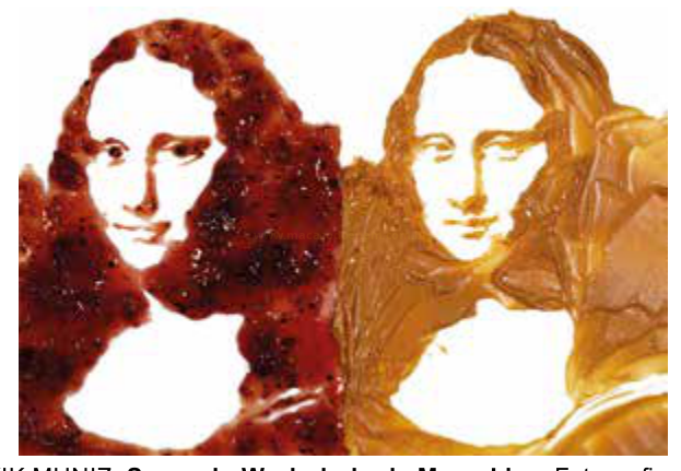Duas versões do mesmo retrato feminino, uma avermelhada e outra dourada, feitas com material de textura granulada.