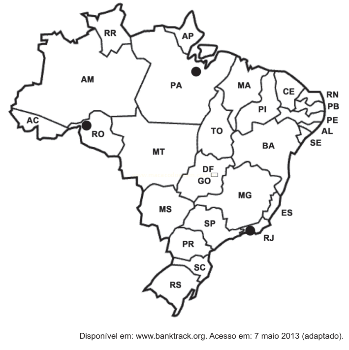 Mapa do Brasil com as siglas dos estados e três pontos pretos marcados em regiões diferentes.